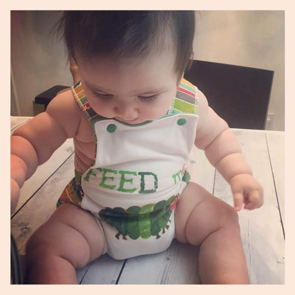 790O HC FEED ME HC on FAUX Oatmeal Child Panel