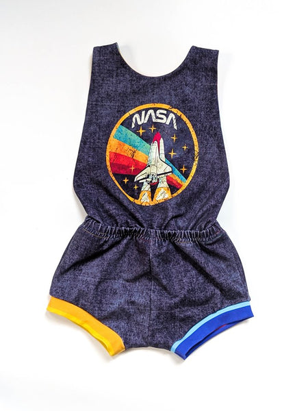 A1035 Adult/Romper Nasa