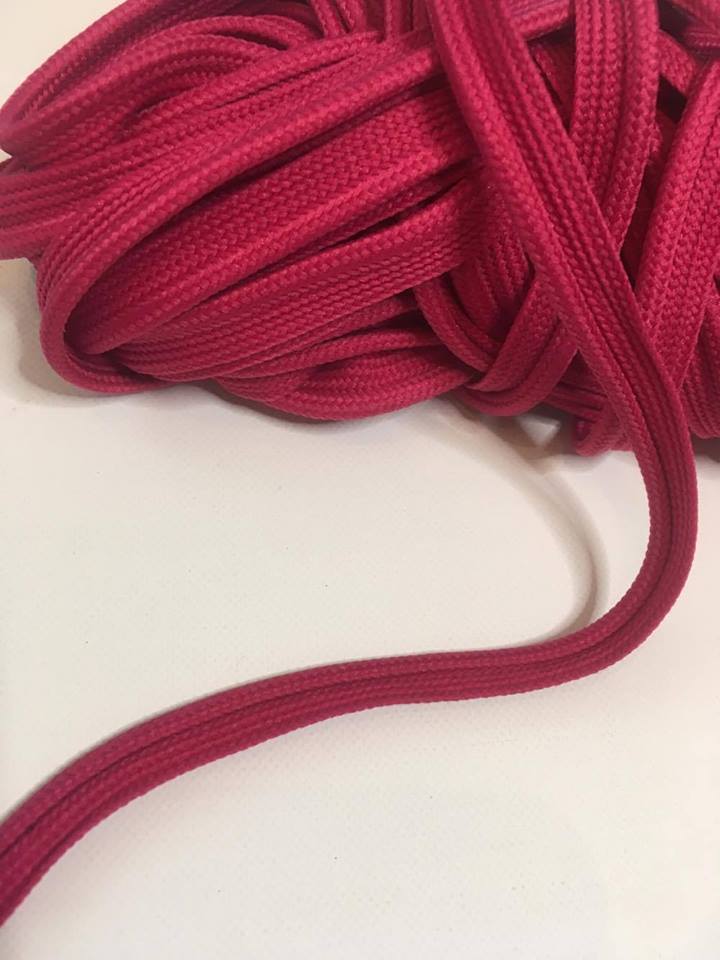 D014 Fuschia Spiral Piping